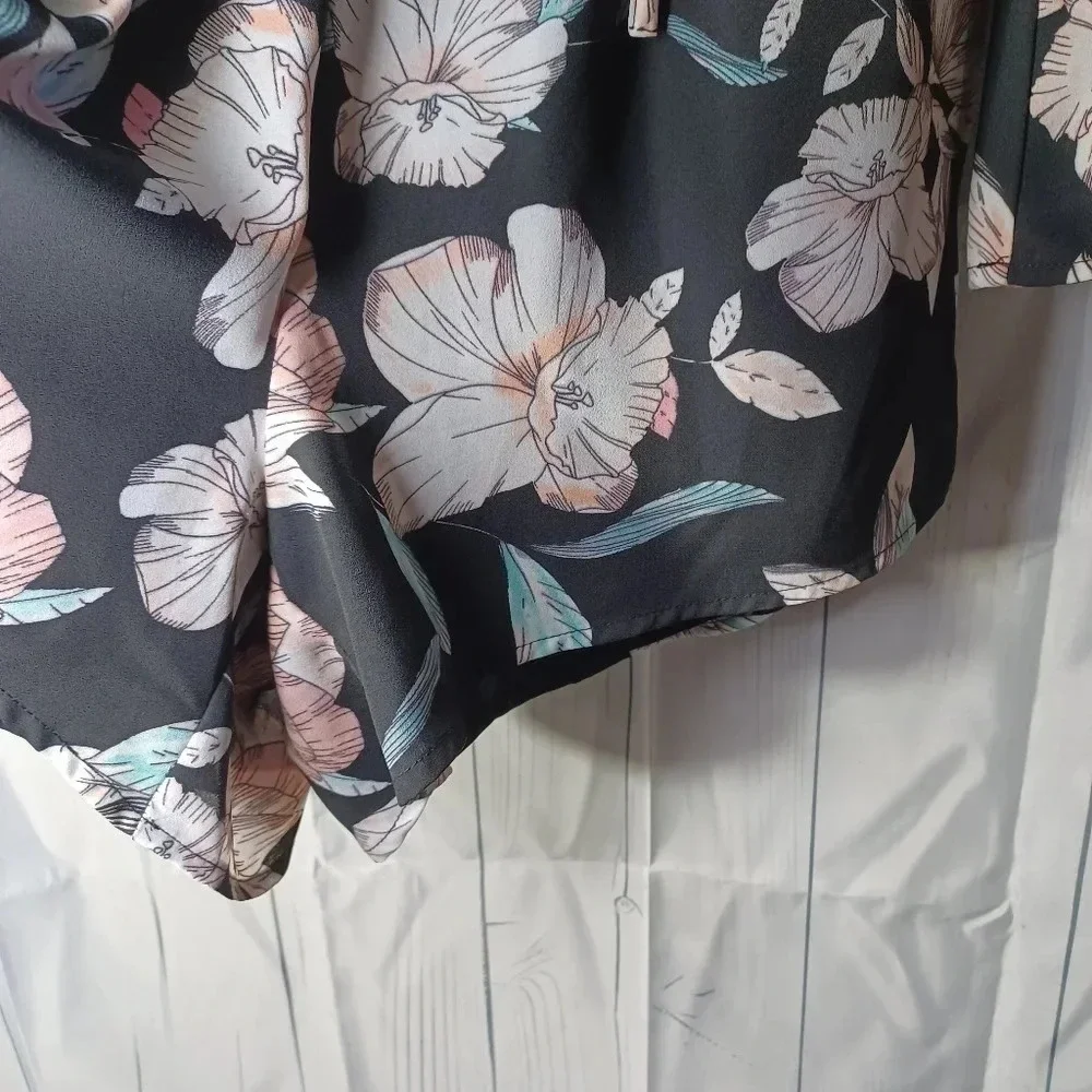 Decree bell sleeve boho floral tie front romper